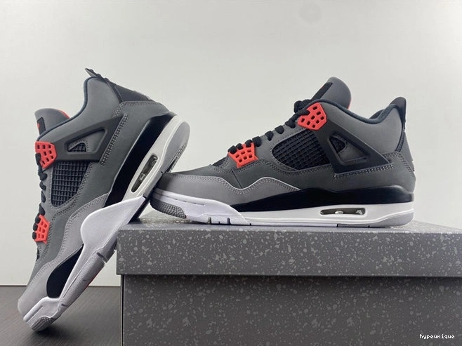 HYPE Cozy Jordan 4 3900 DH6927- Retro Infrared 1013